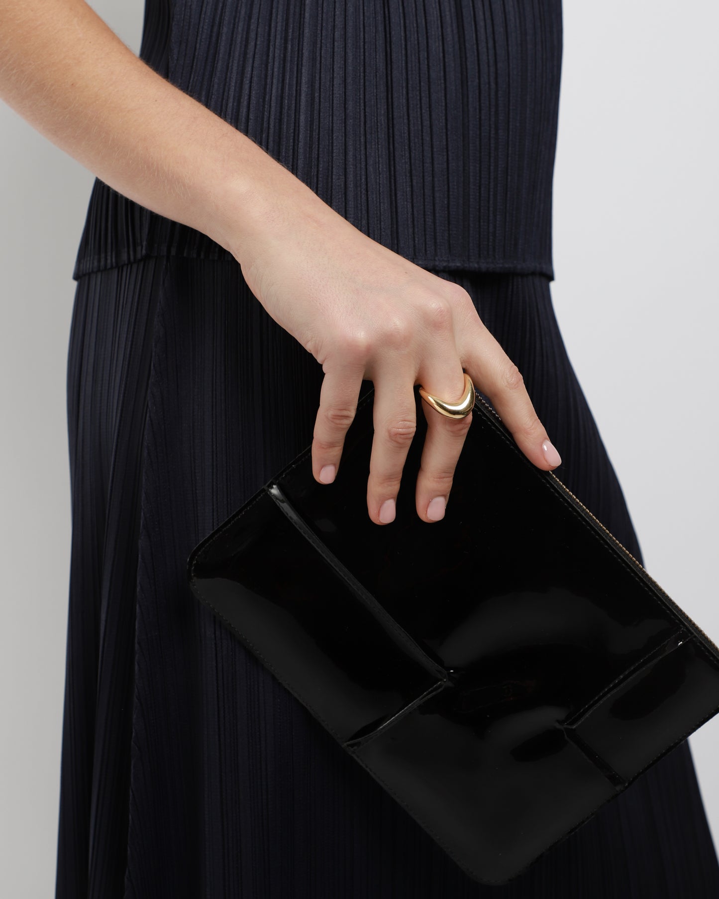 Curve Ring
