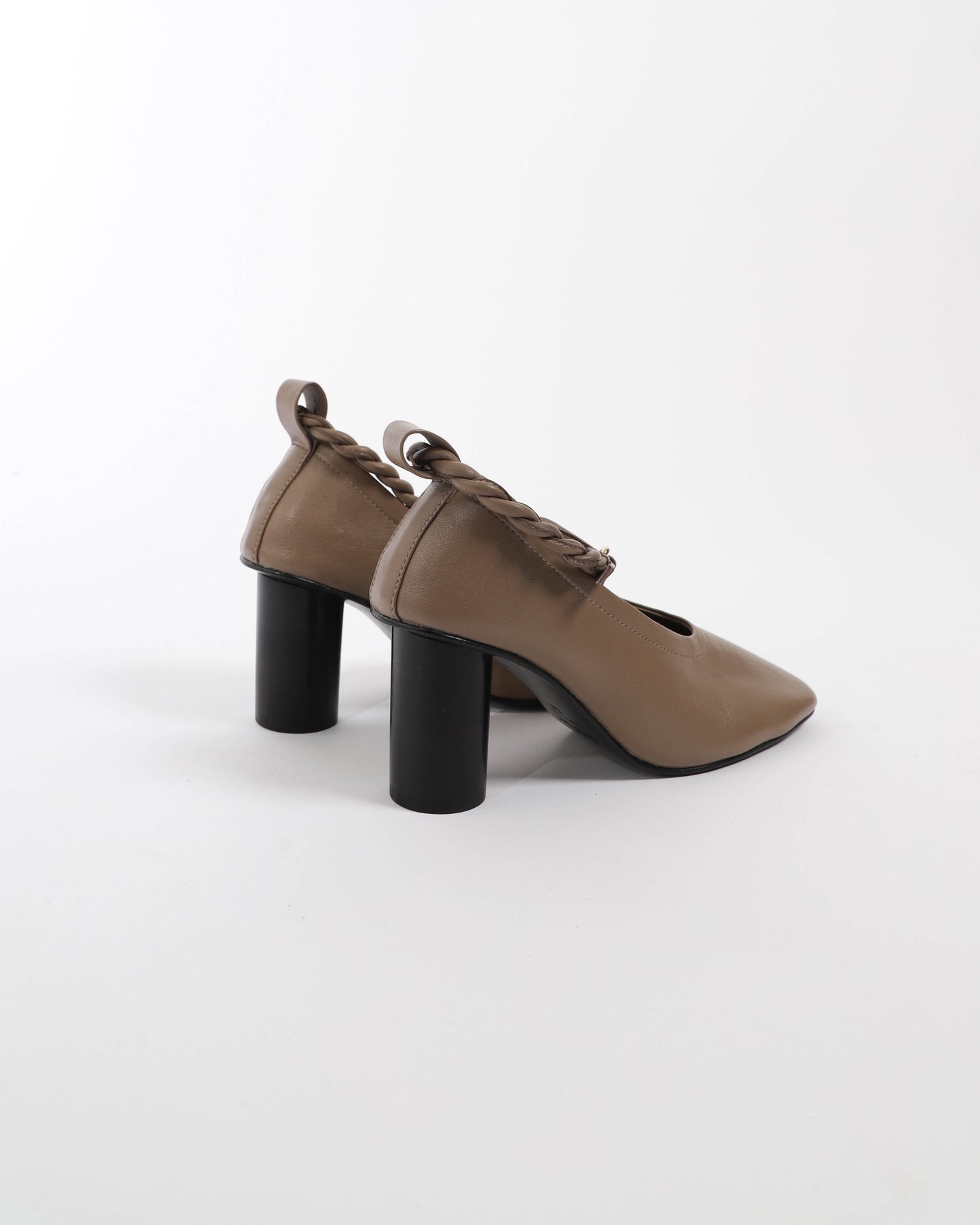 Amos Heels