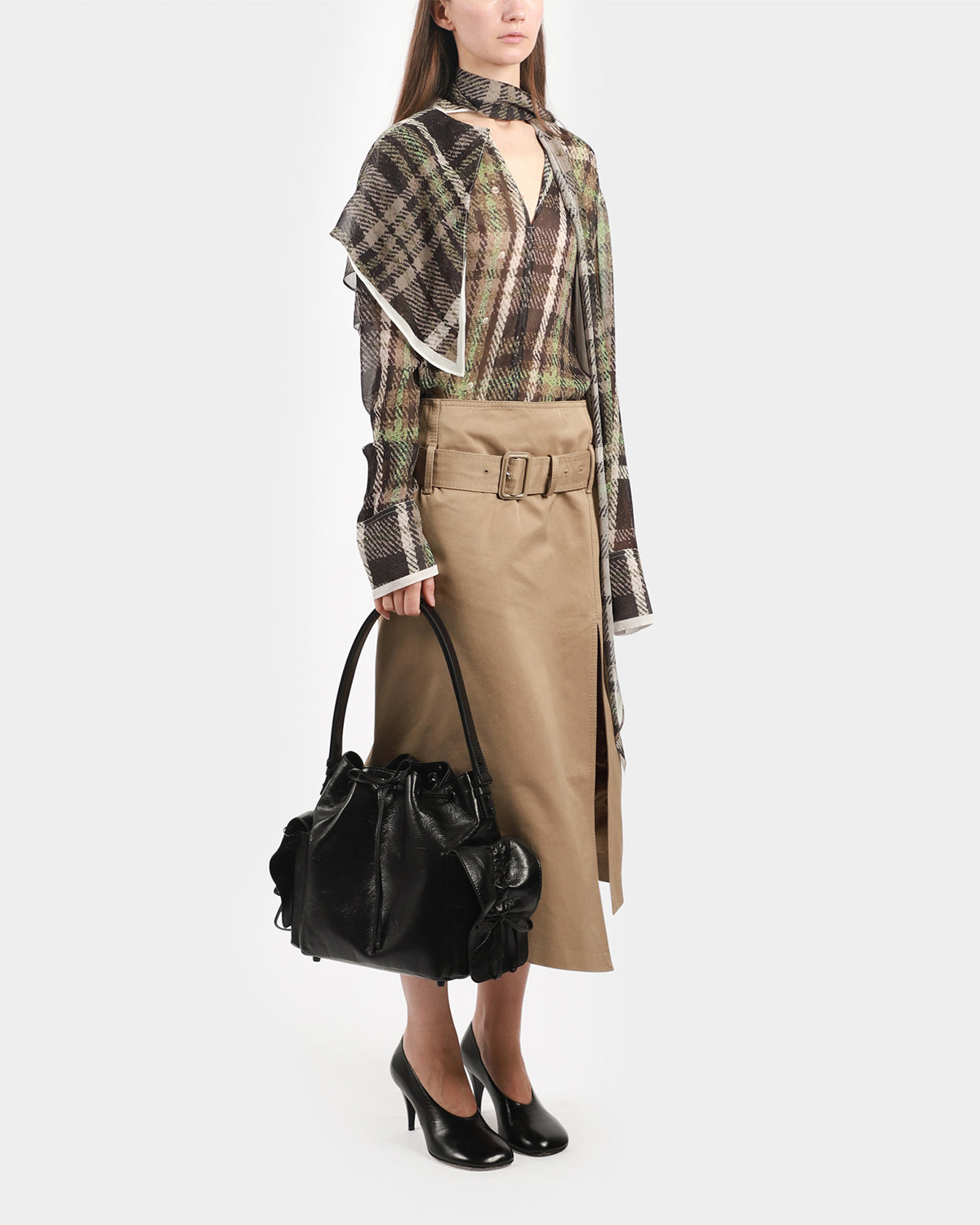 Multipocket Bucket Bag