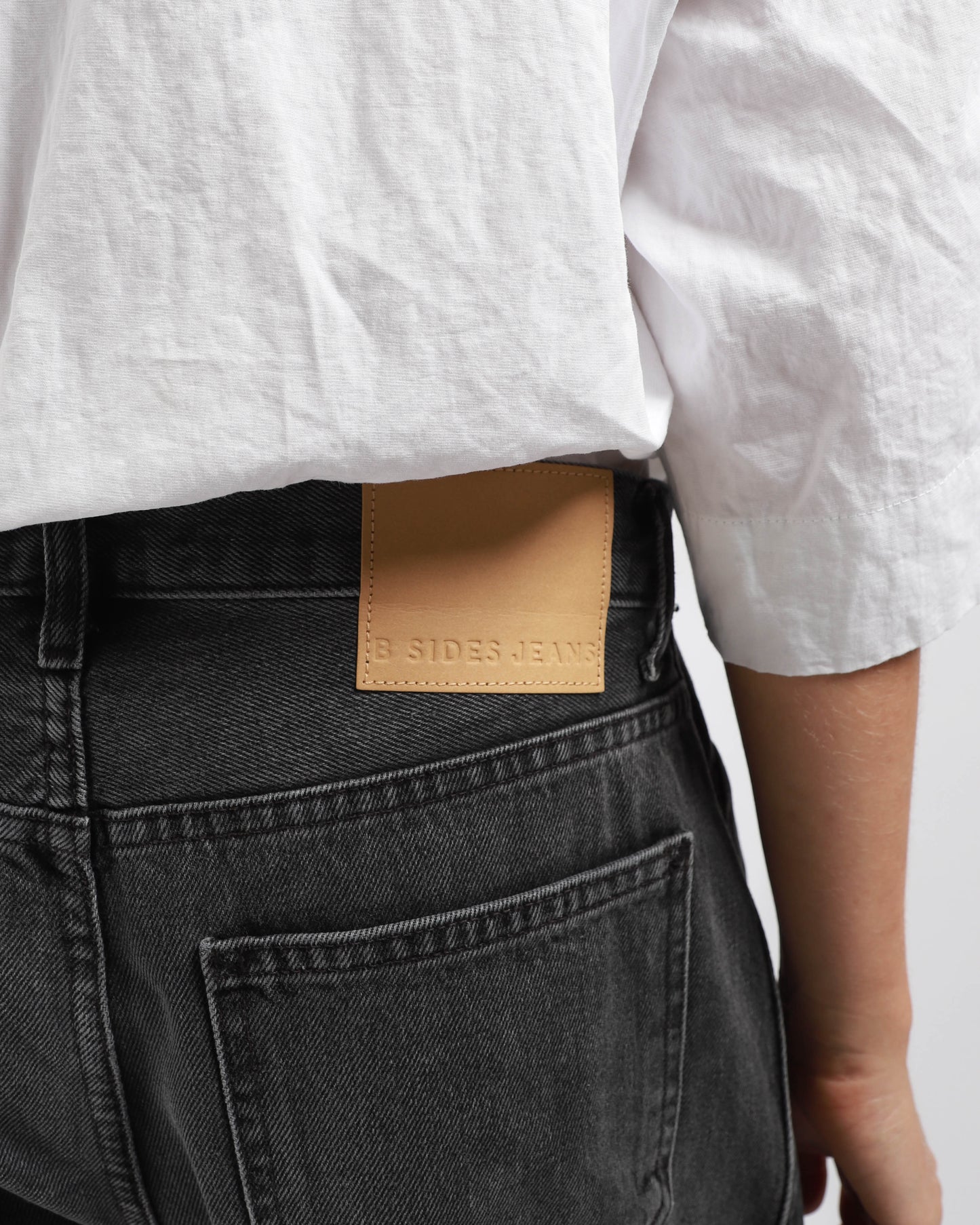 Relaxed Cuffed Lasso Jeans