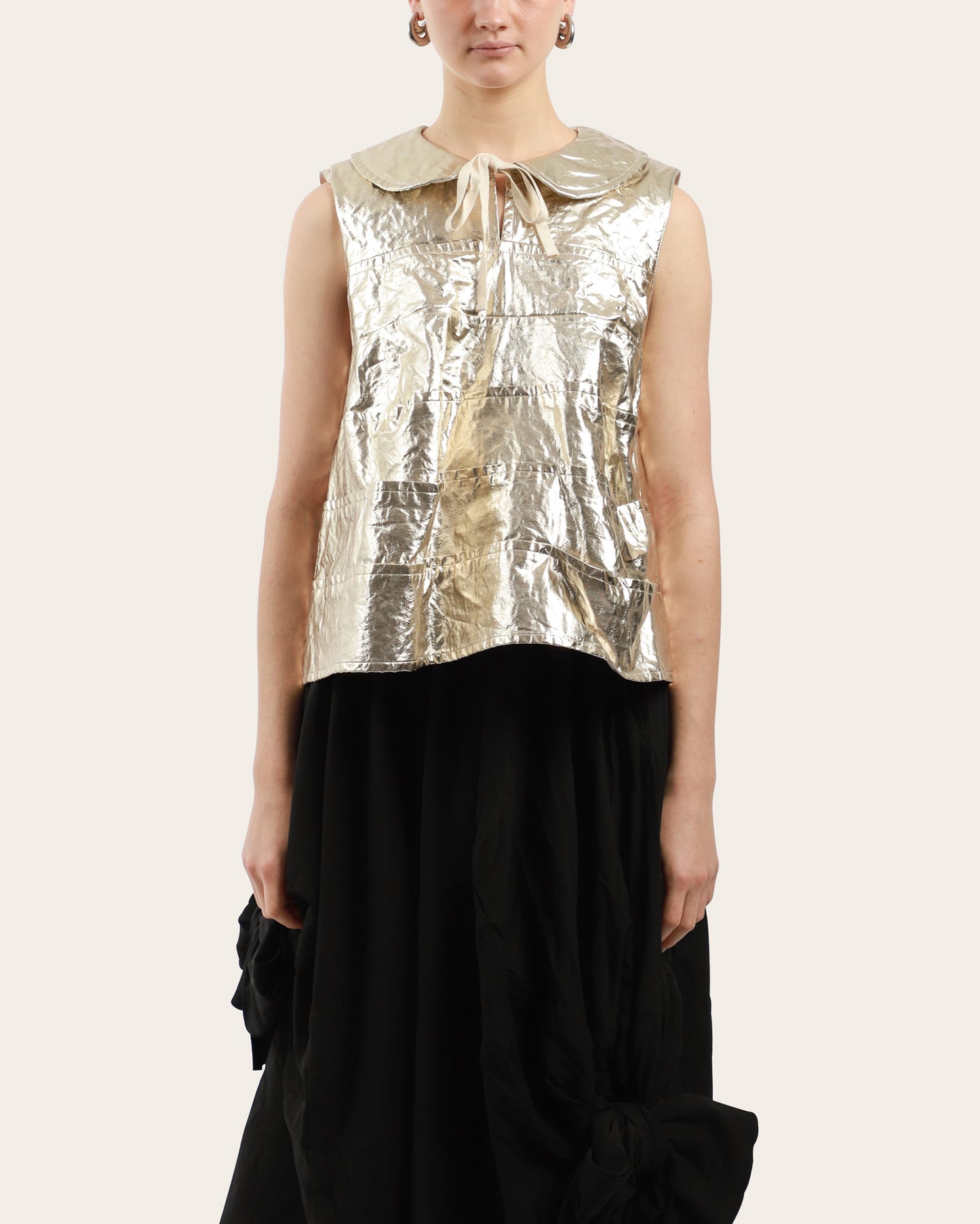 Round Collar Top
