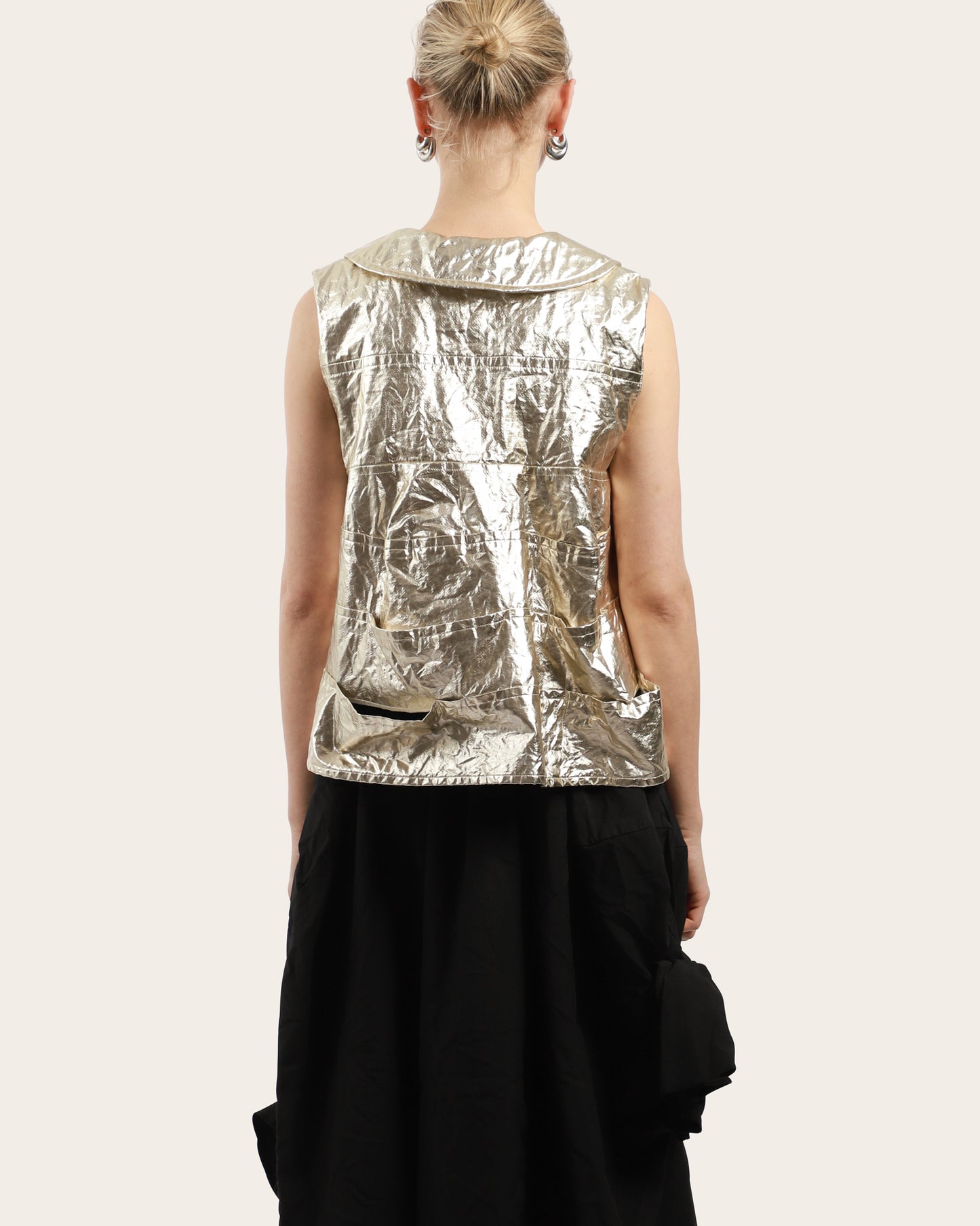 Round Collar Top