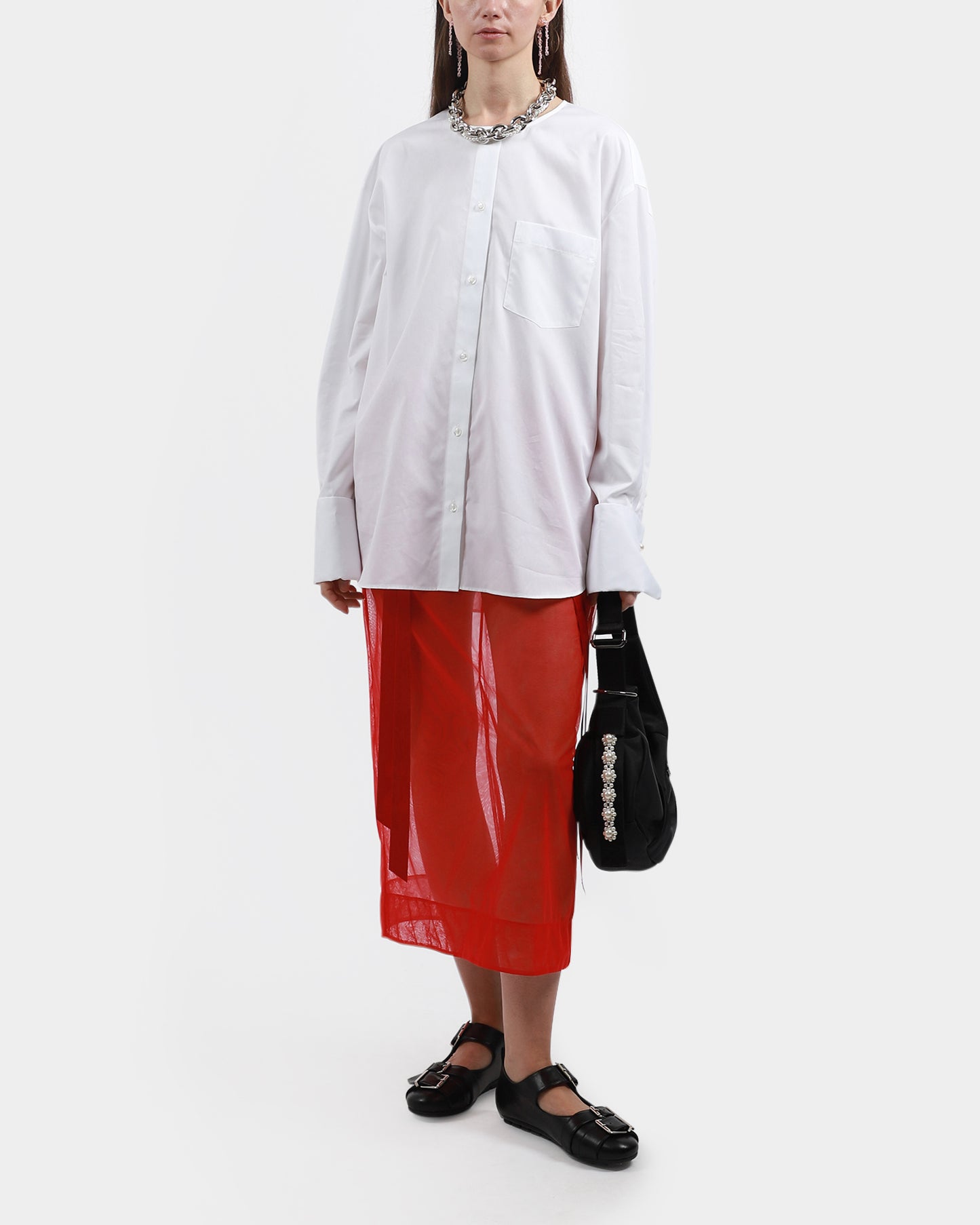 Collarless Elongated