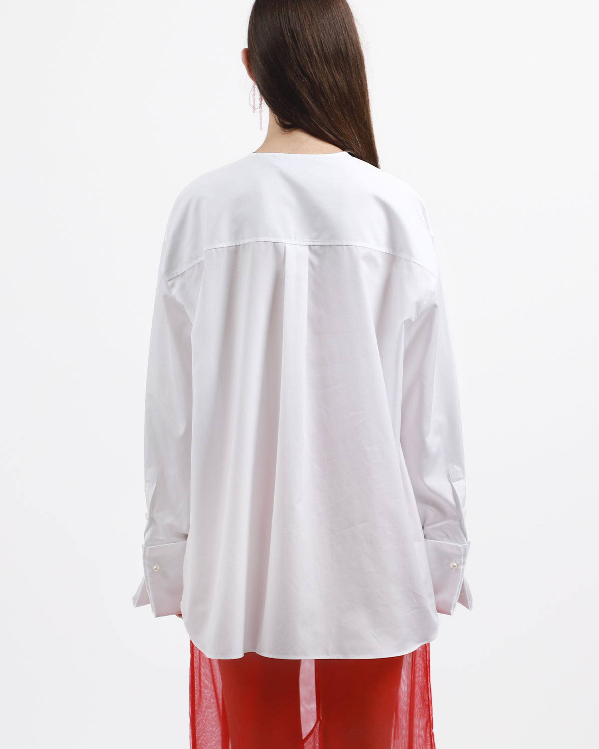 Collarless Elongated