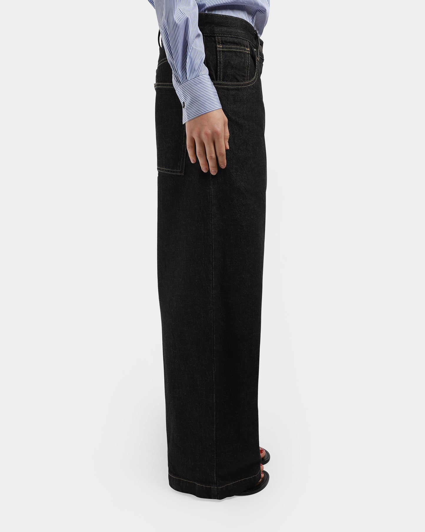 Neive Curved Leg Jeans