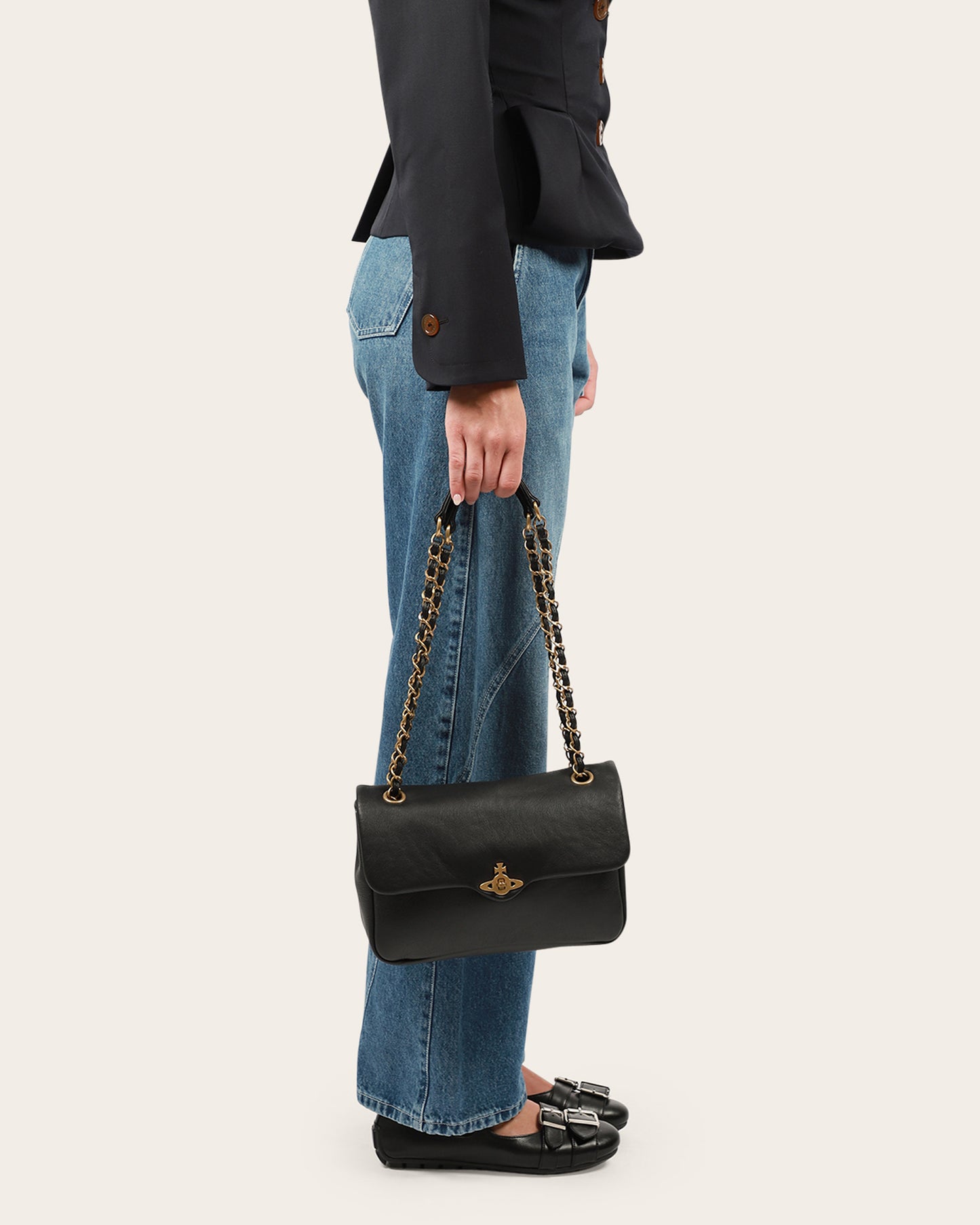 Anita Chain Shoulder Bag