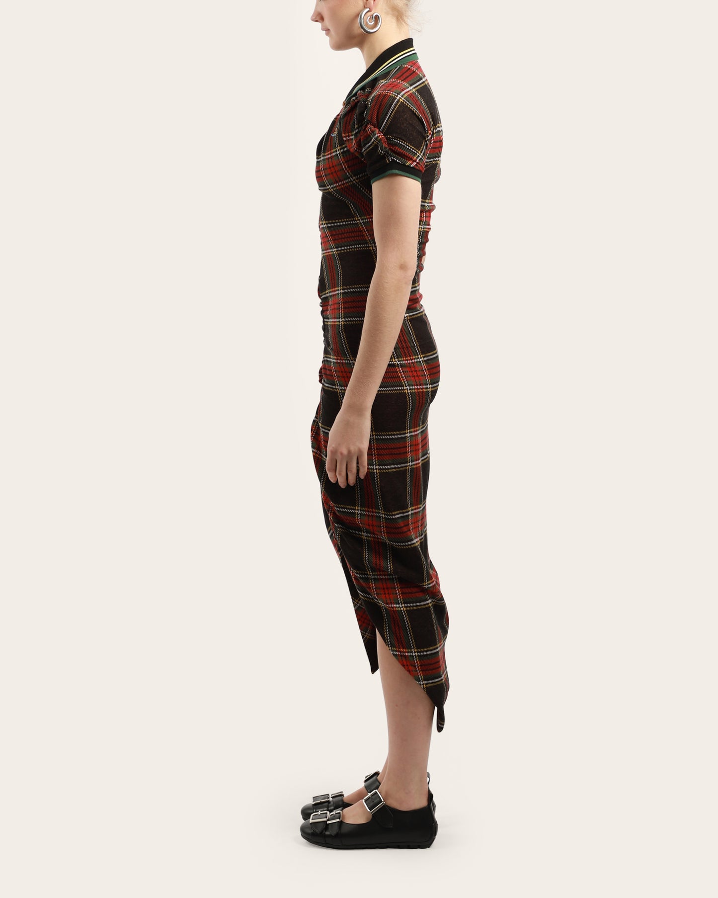 Pulling Dress