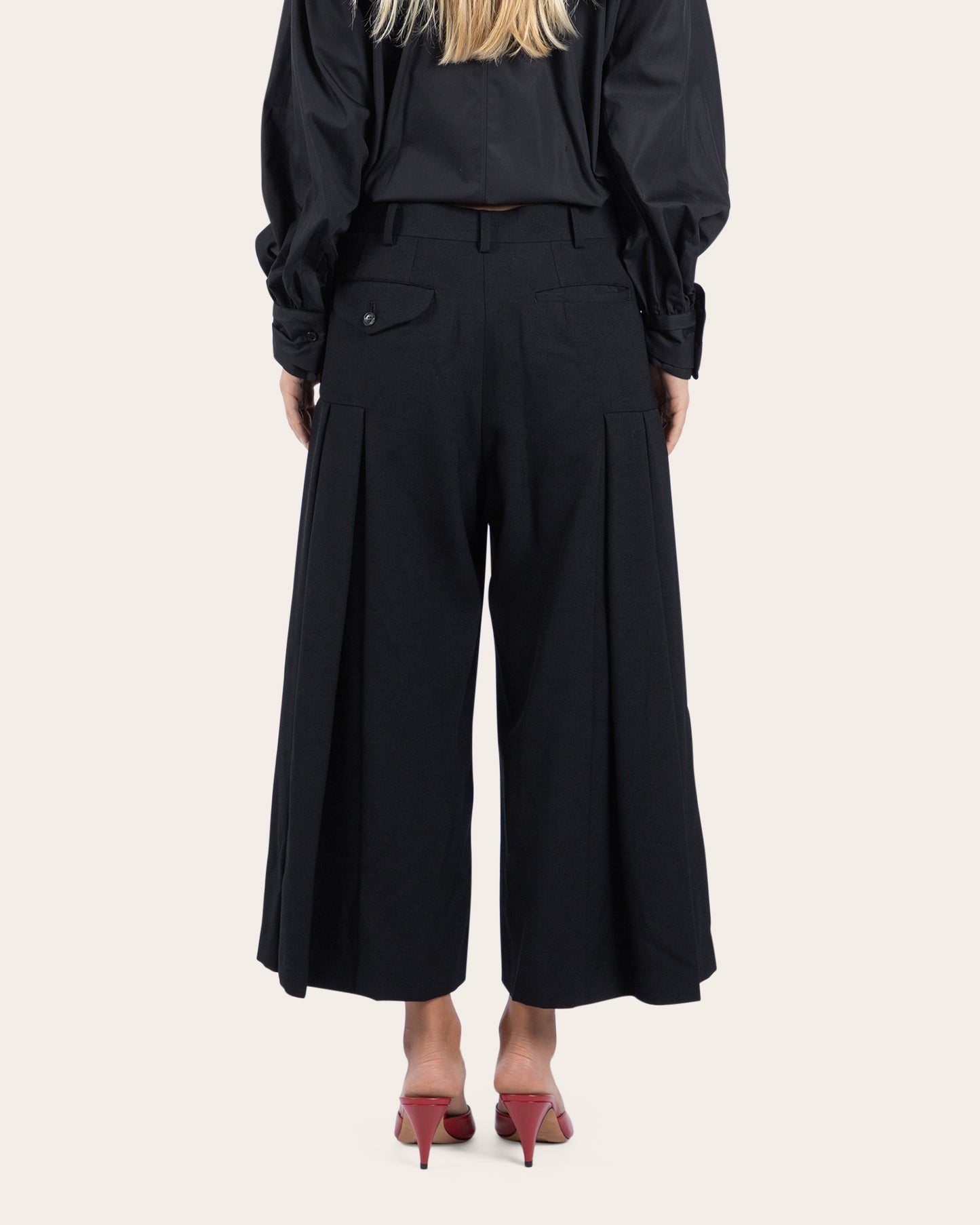 Cropped Pleated Pants