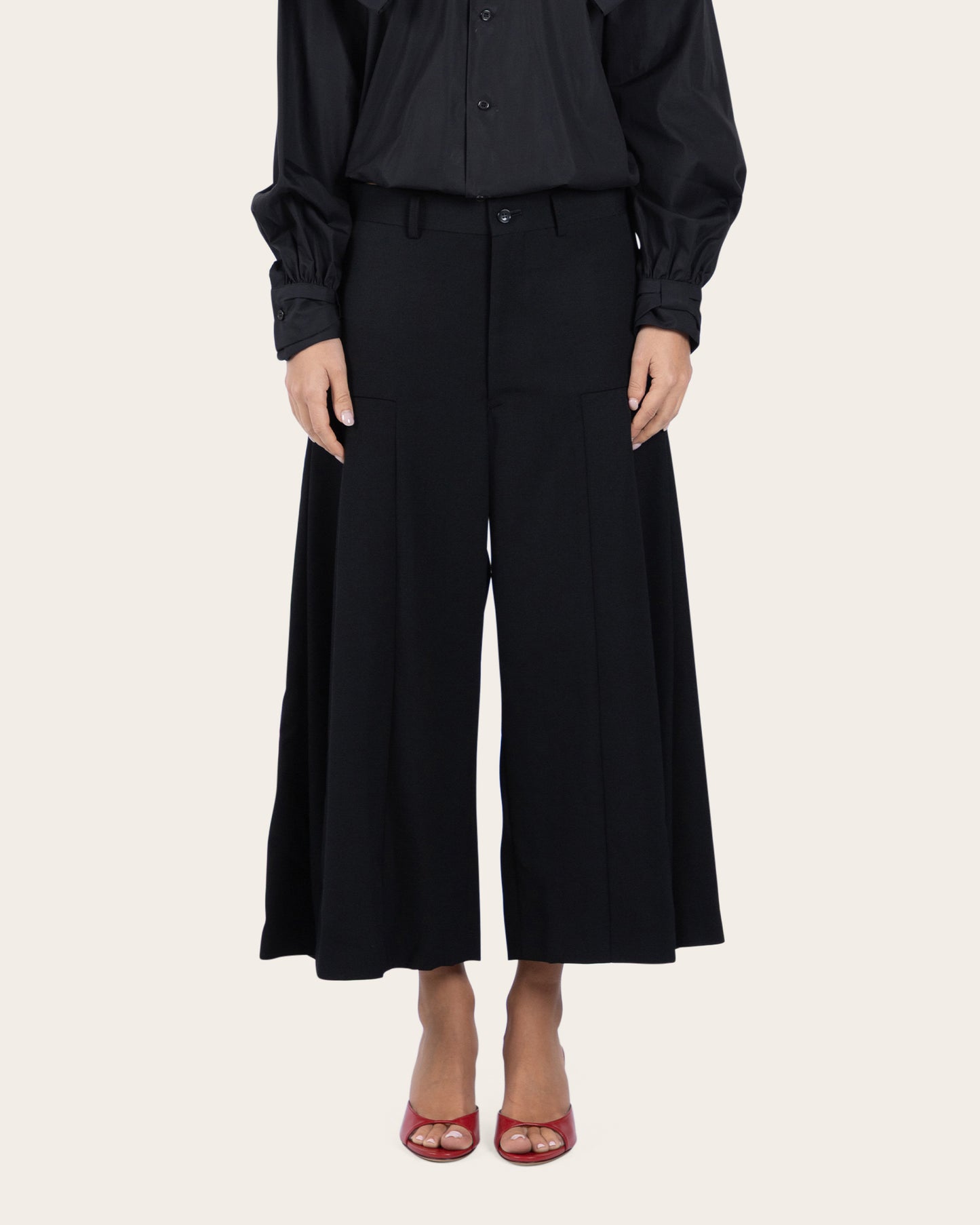 Cropped Pleated Pants