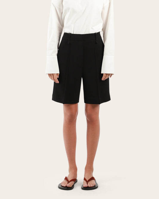 Keely Short