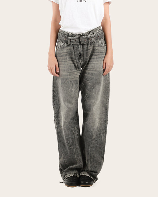 Belted Jeans - Relaxed Fit