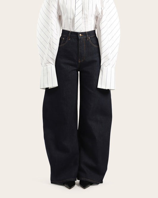 Rounded Rinse Wash Jeans