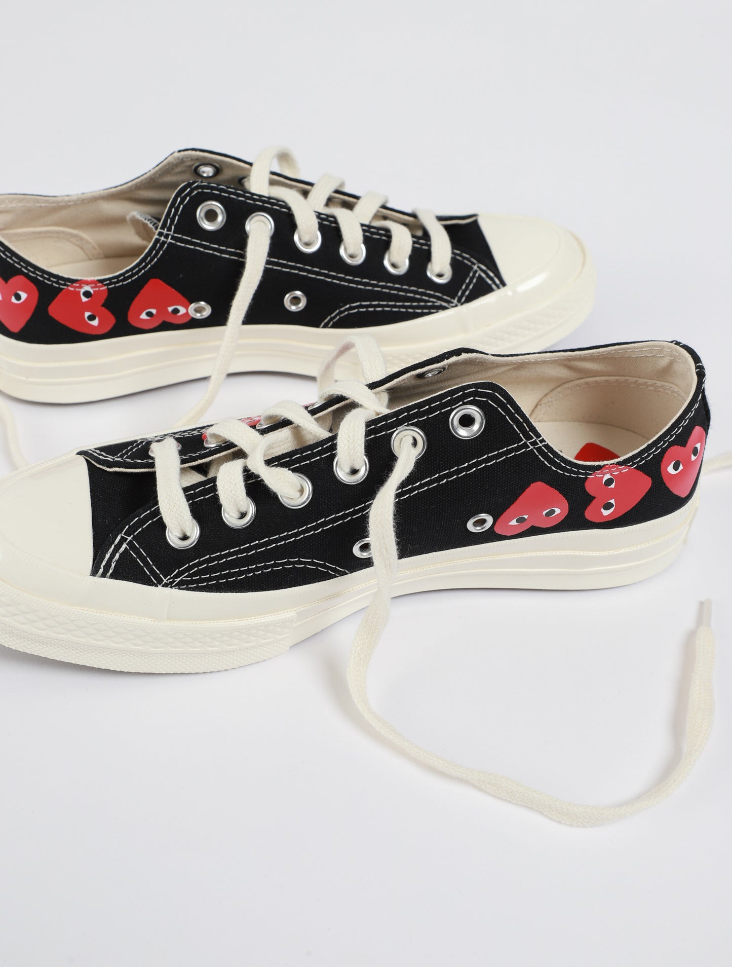 PLAY X Converse Low Top Multi Heart