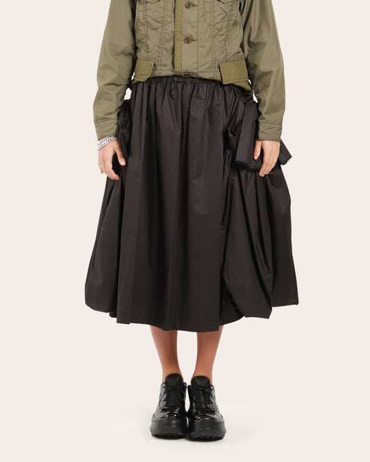 Clasp Pocket Skirt