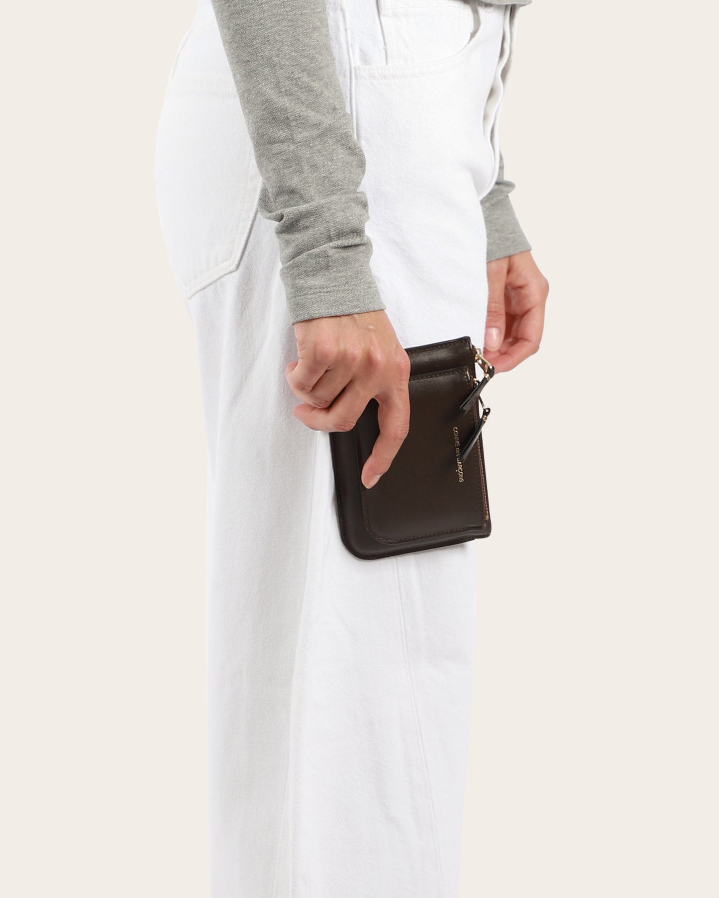 Outside Pocket Pouch