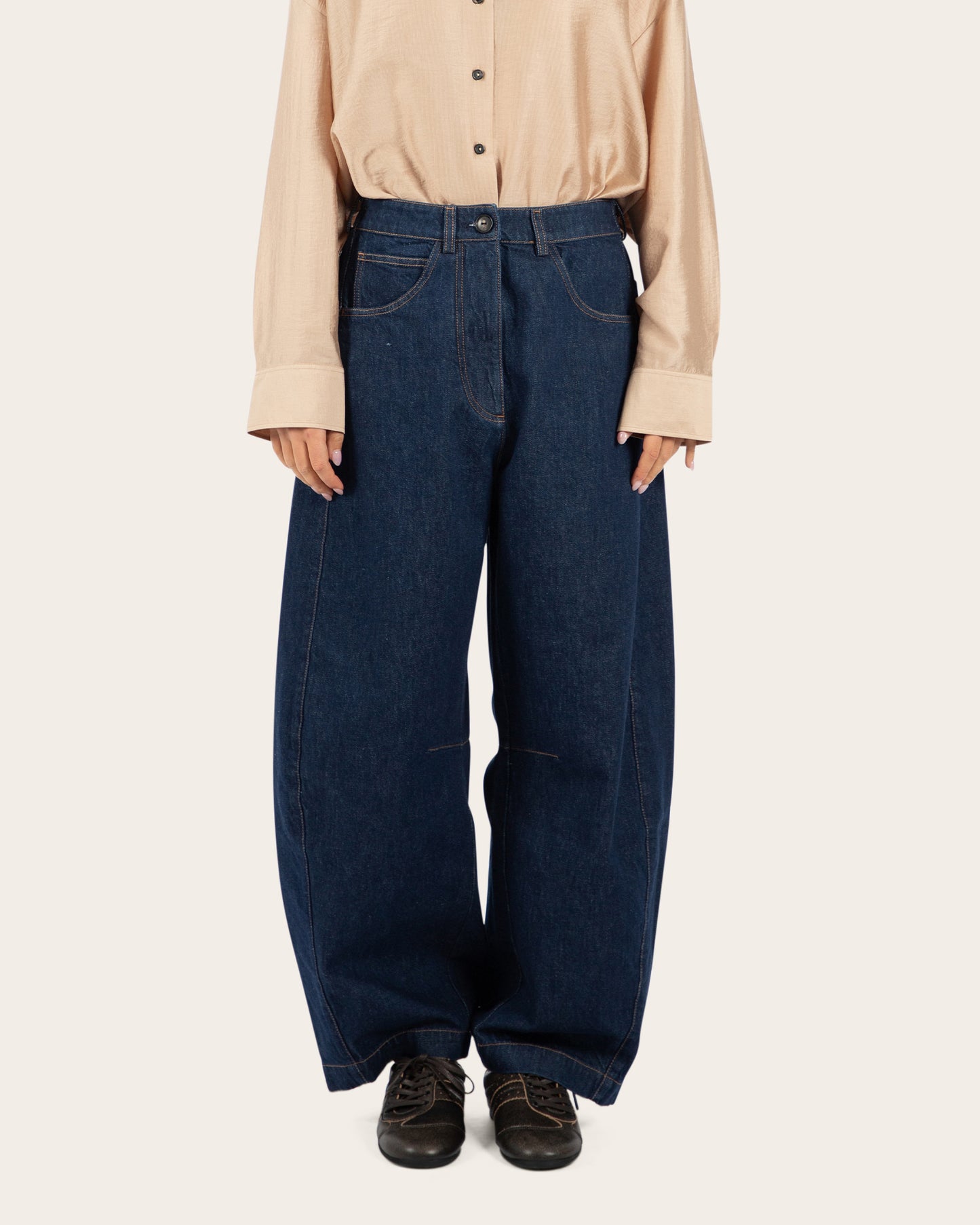 Curved Baggy Jeans