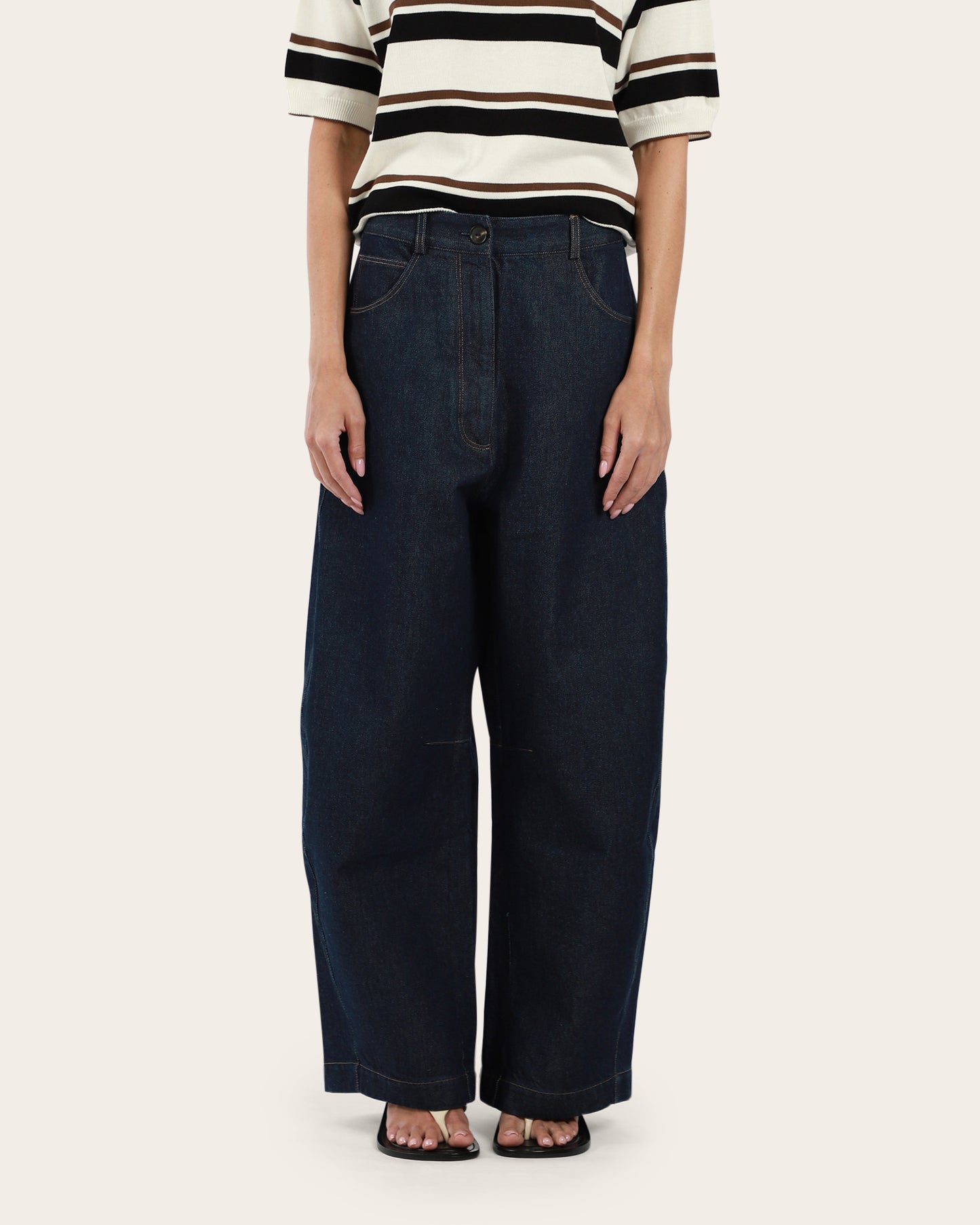 Curved Baggy Jeans