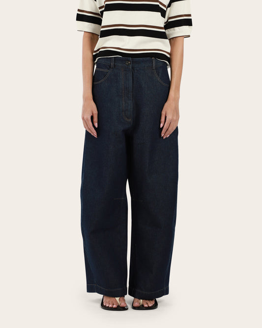 Curved Baggy Jeans