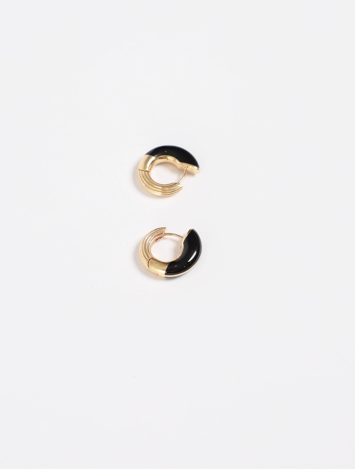 Locus Solus Onyx Earrings