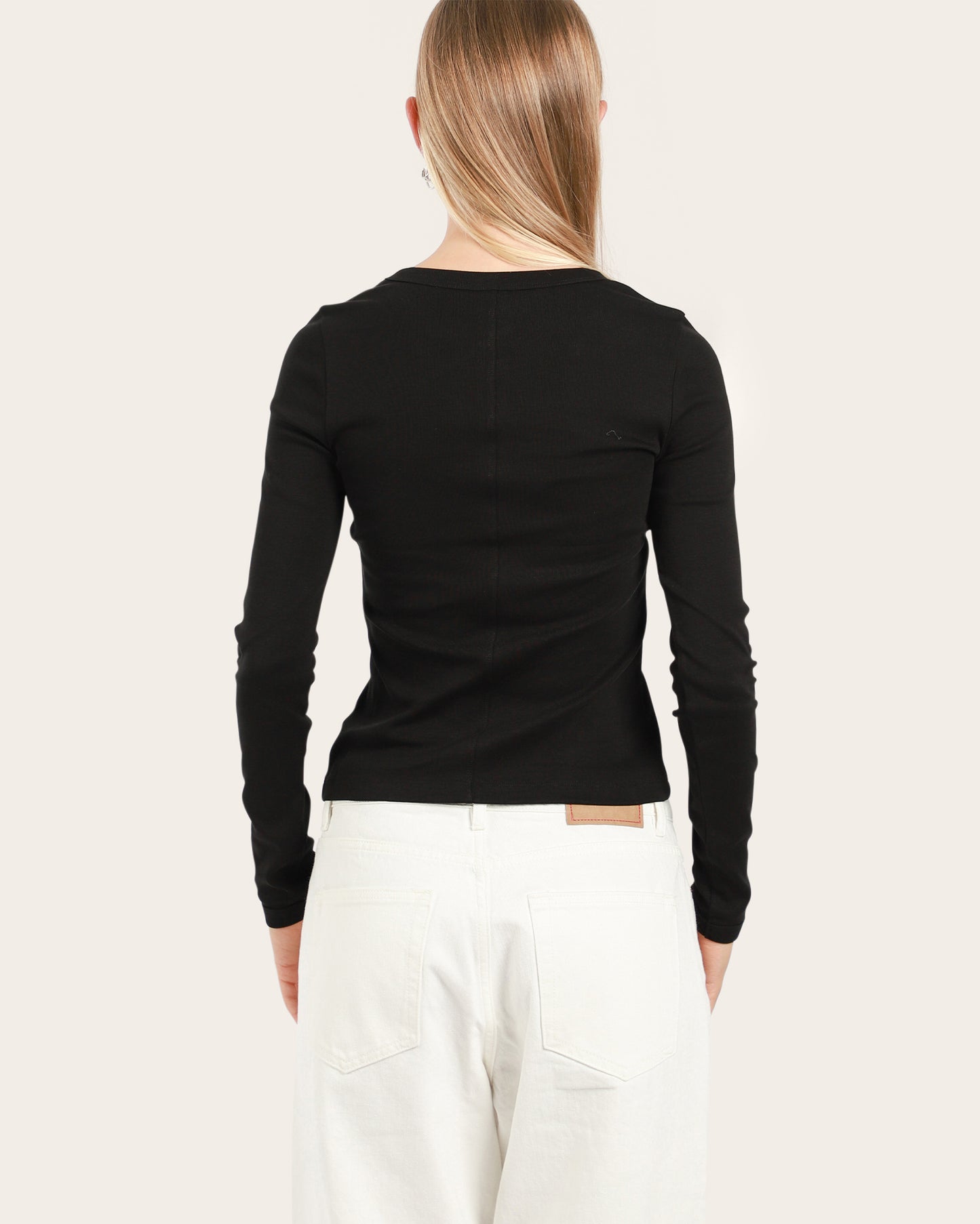 Max Tee