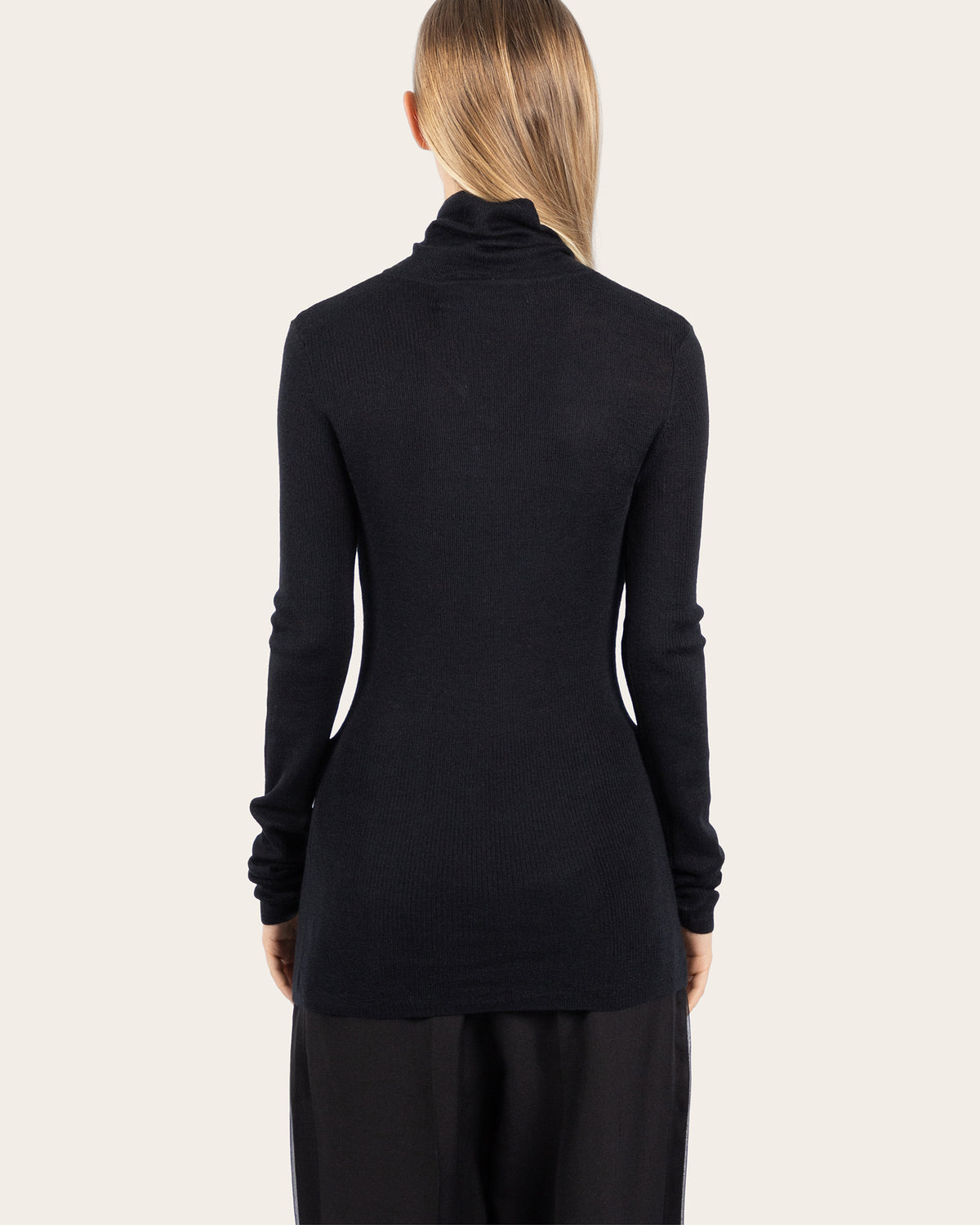 Apart Turtle Knit