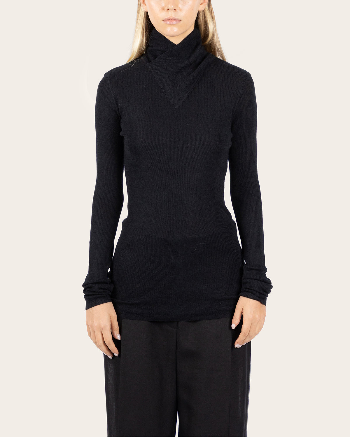 Apart Turtle Knit
