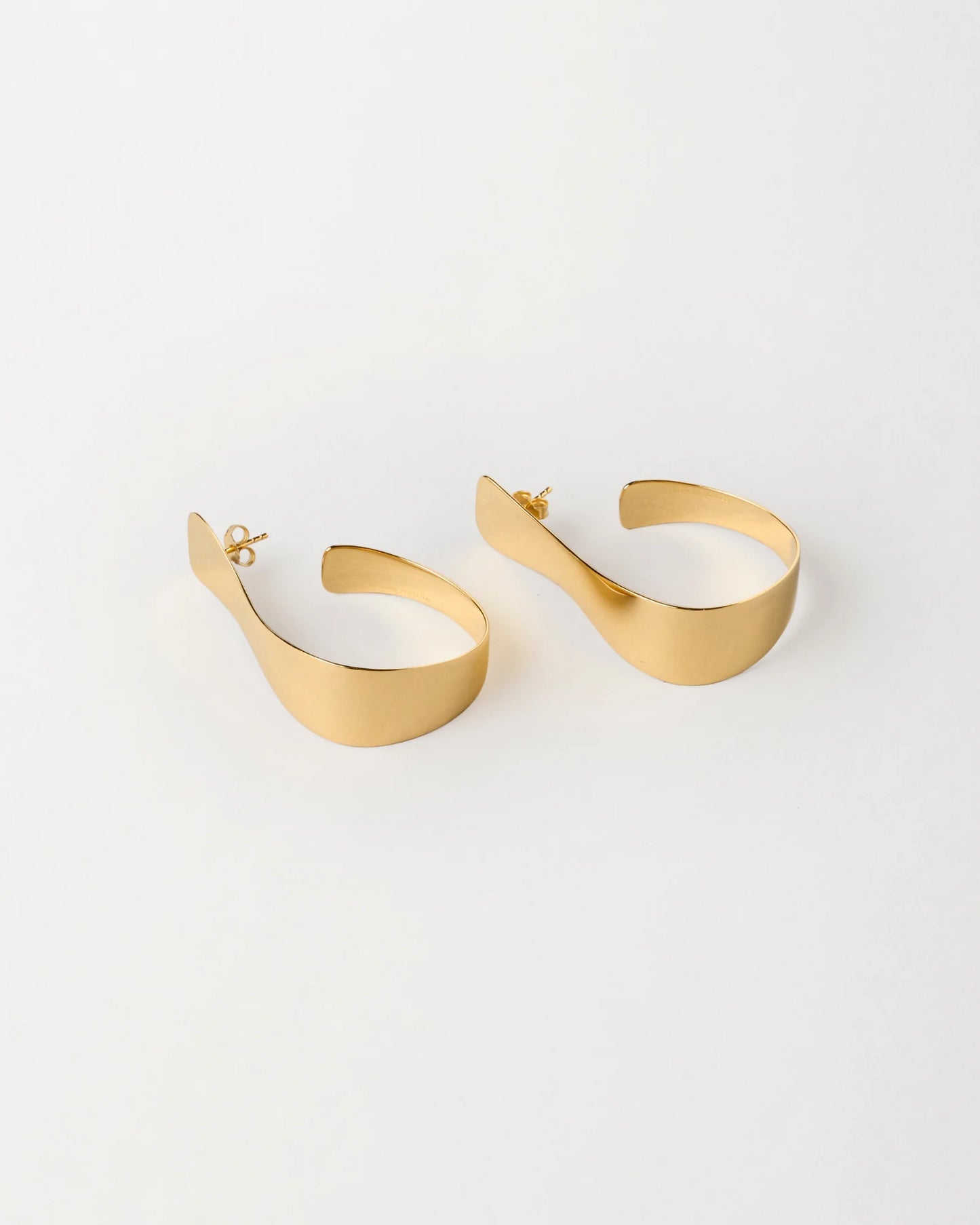 Curva Earrings