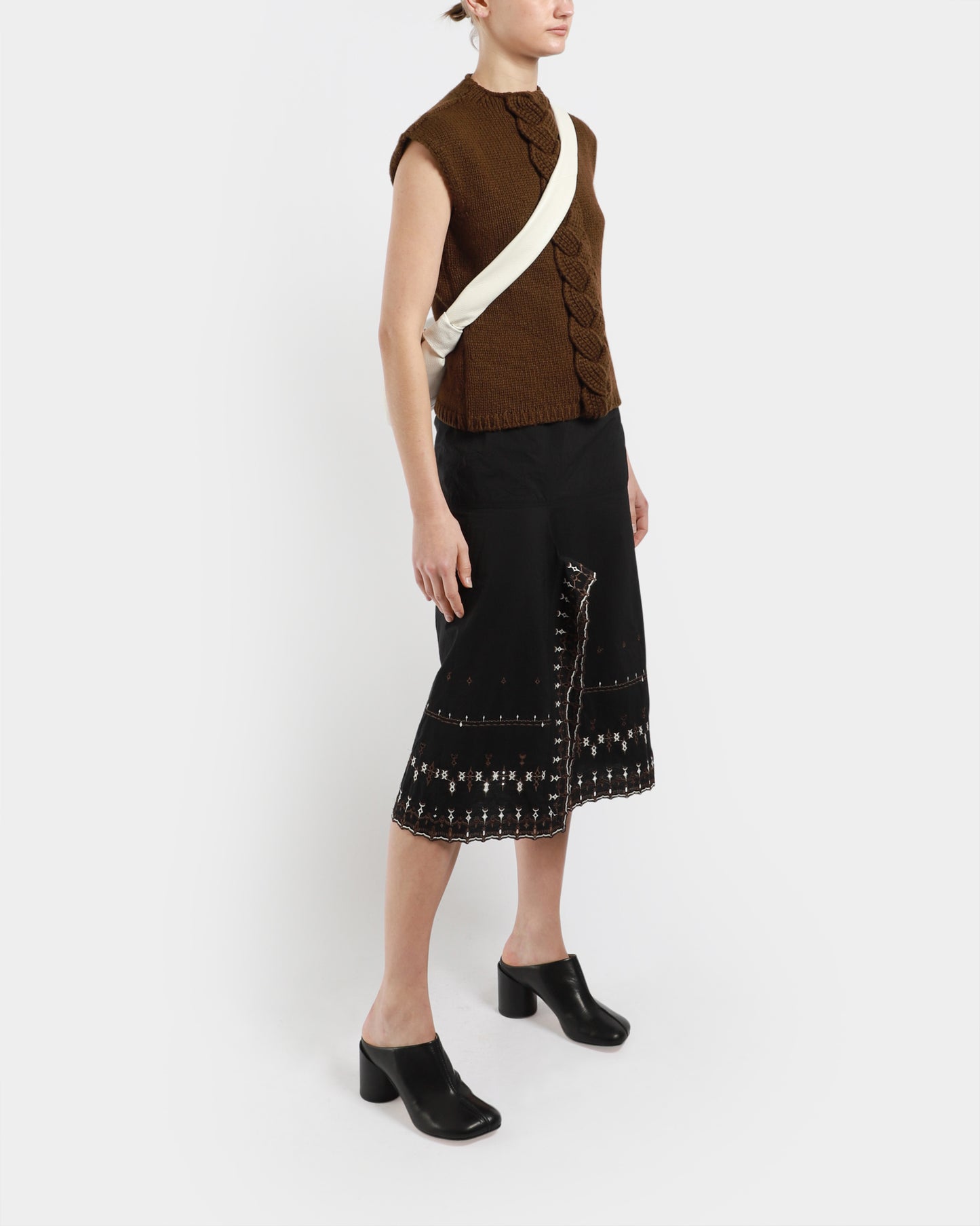 Embroidered Skirt With Slit