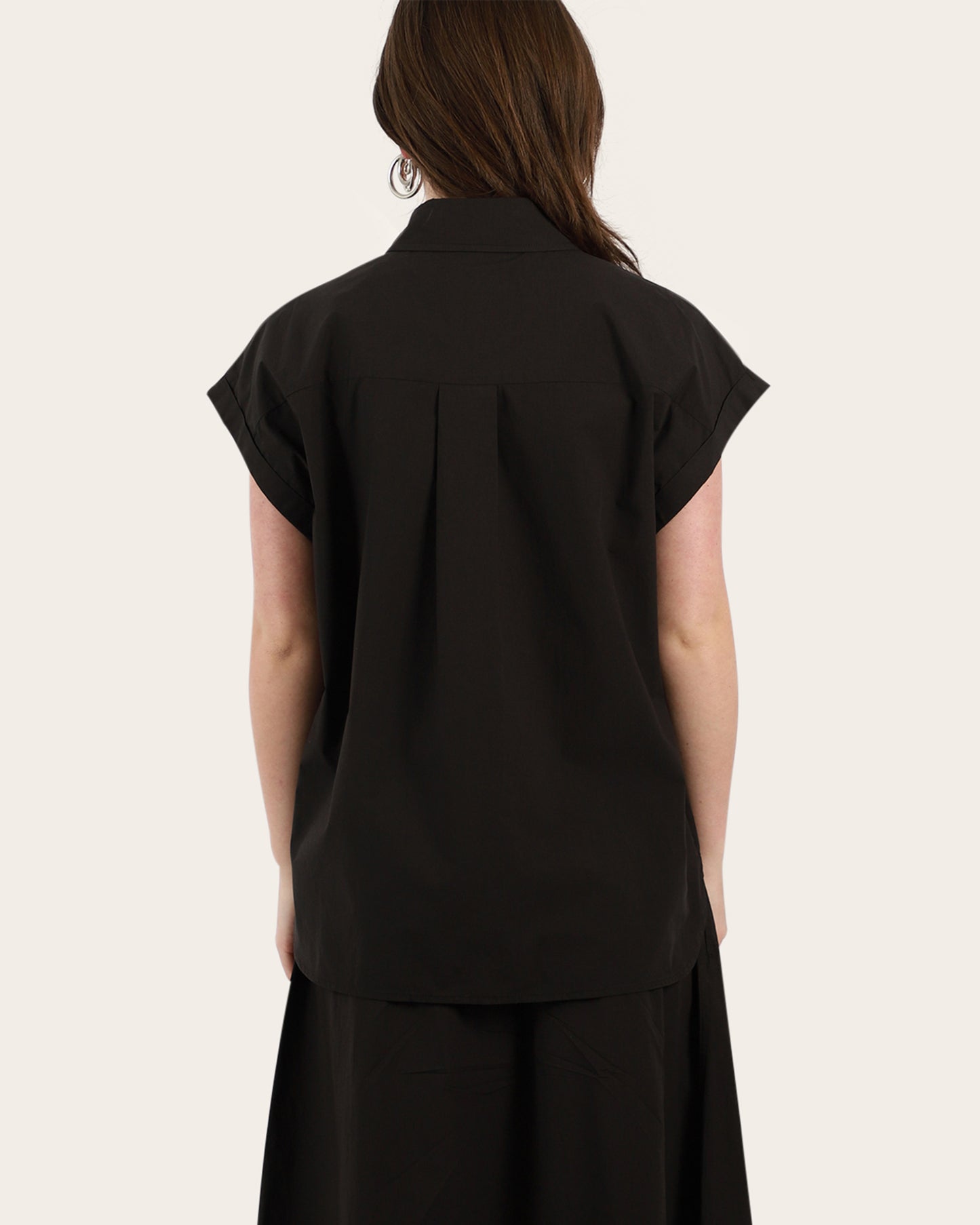 Relaxed Sleeveless Shirt