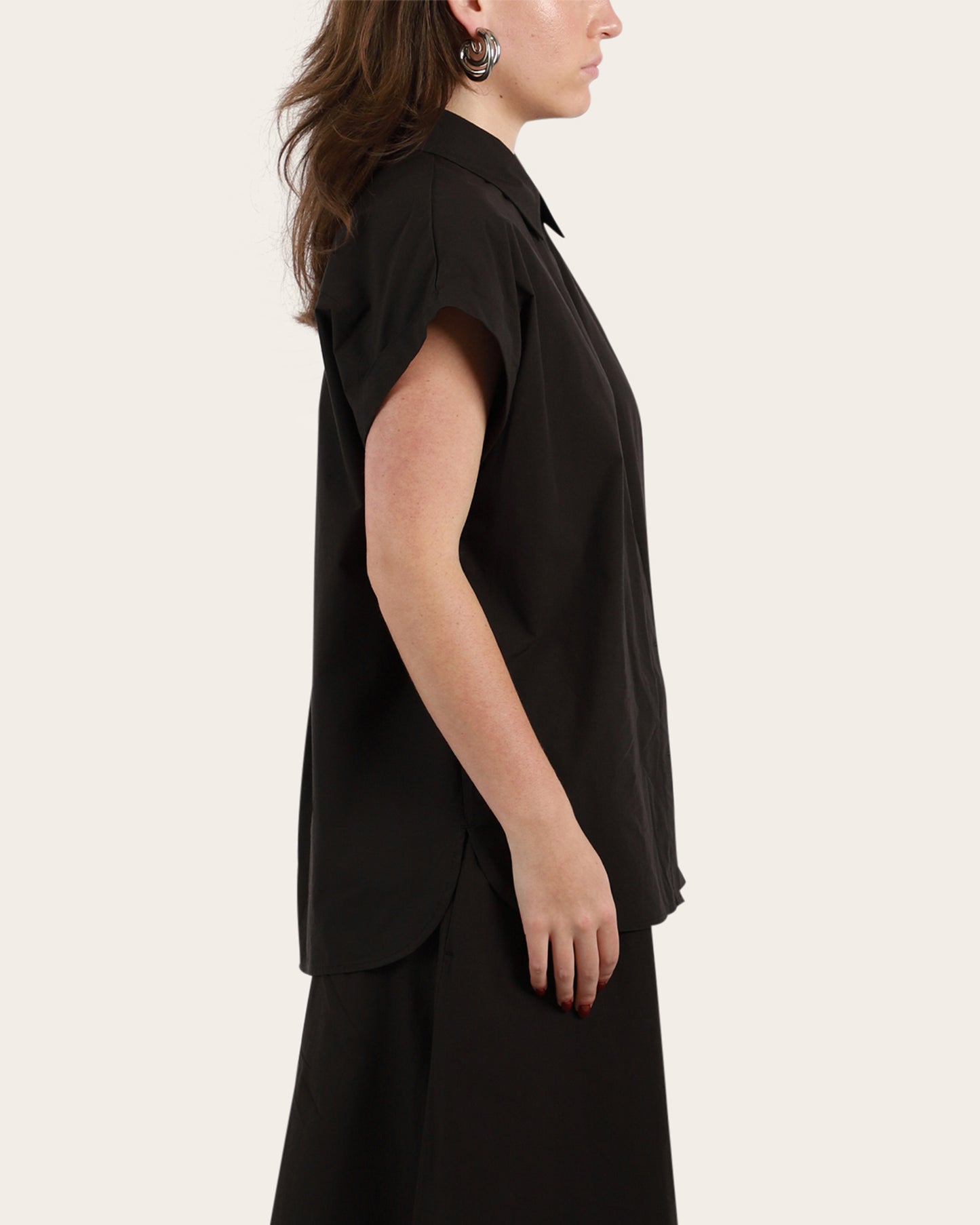 Relaxed Sleeveless Shirt