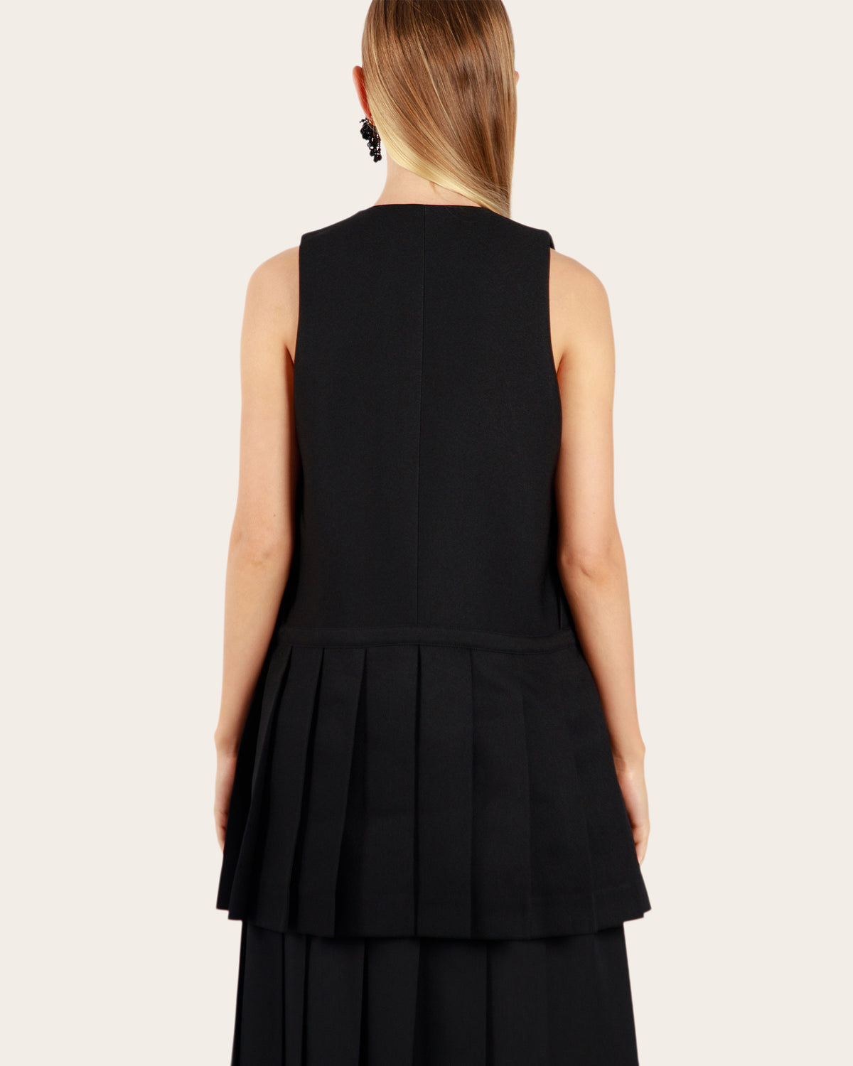 Pleat Hem Vest