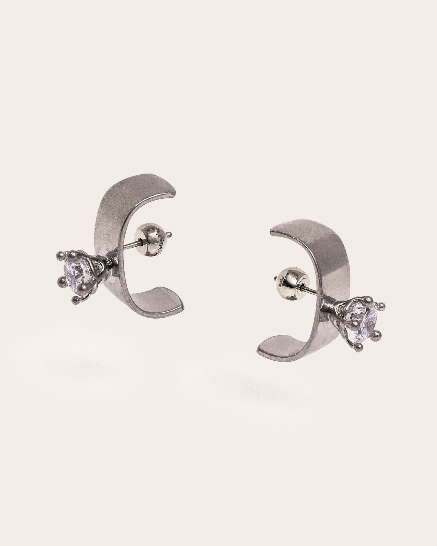 Diamanti Armour Earrings