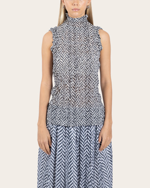 Sleeveless Turtle Neck