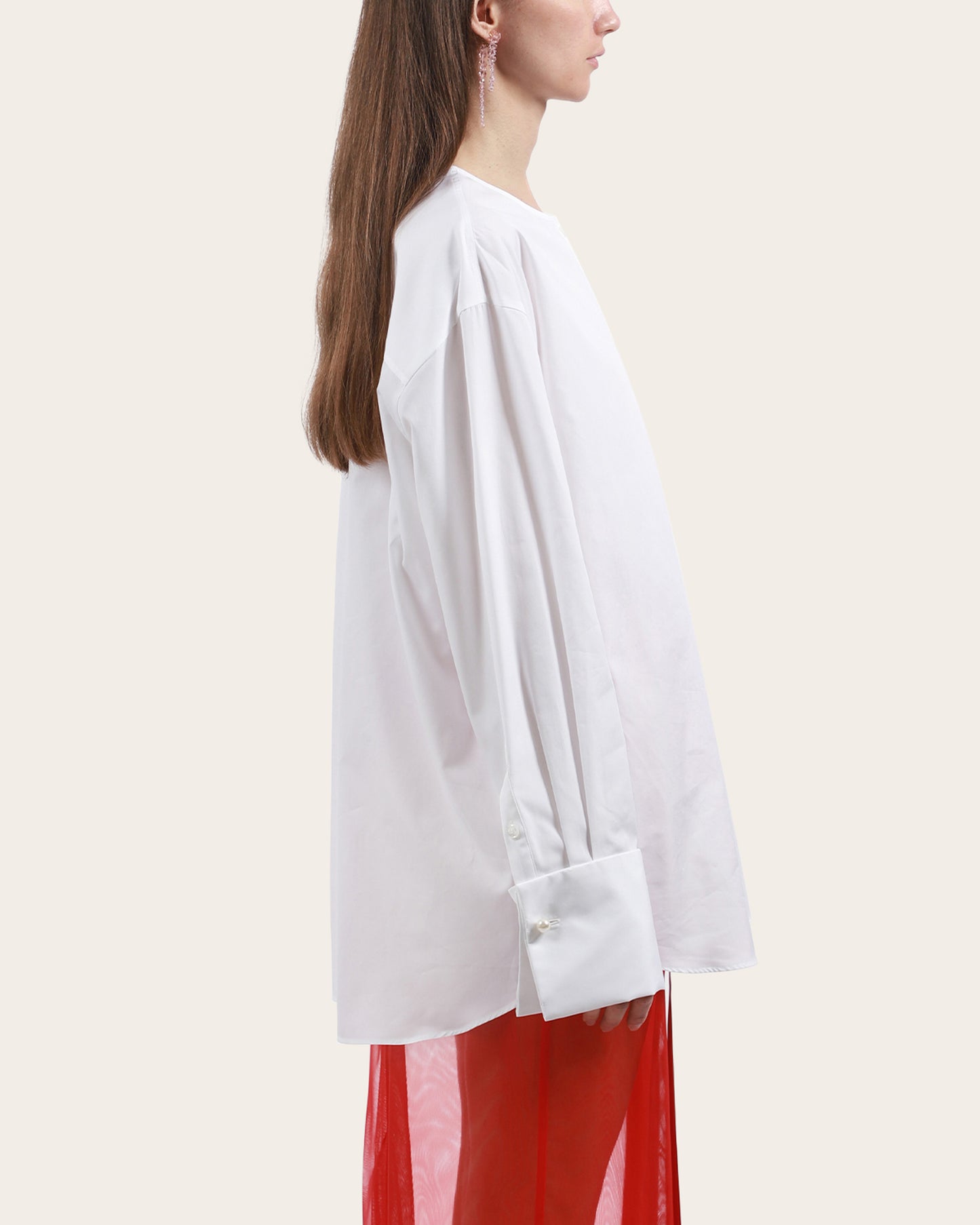 Collarless Elongated