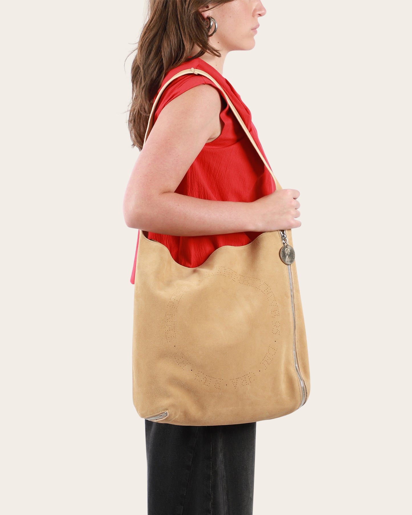 Expandable cross body