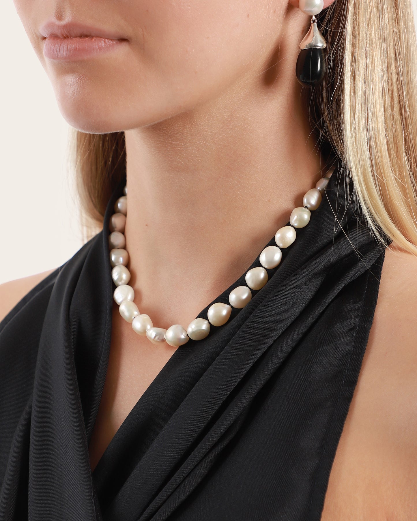 Simple Baroque Pearl Collar