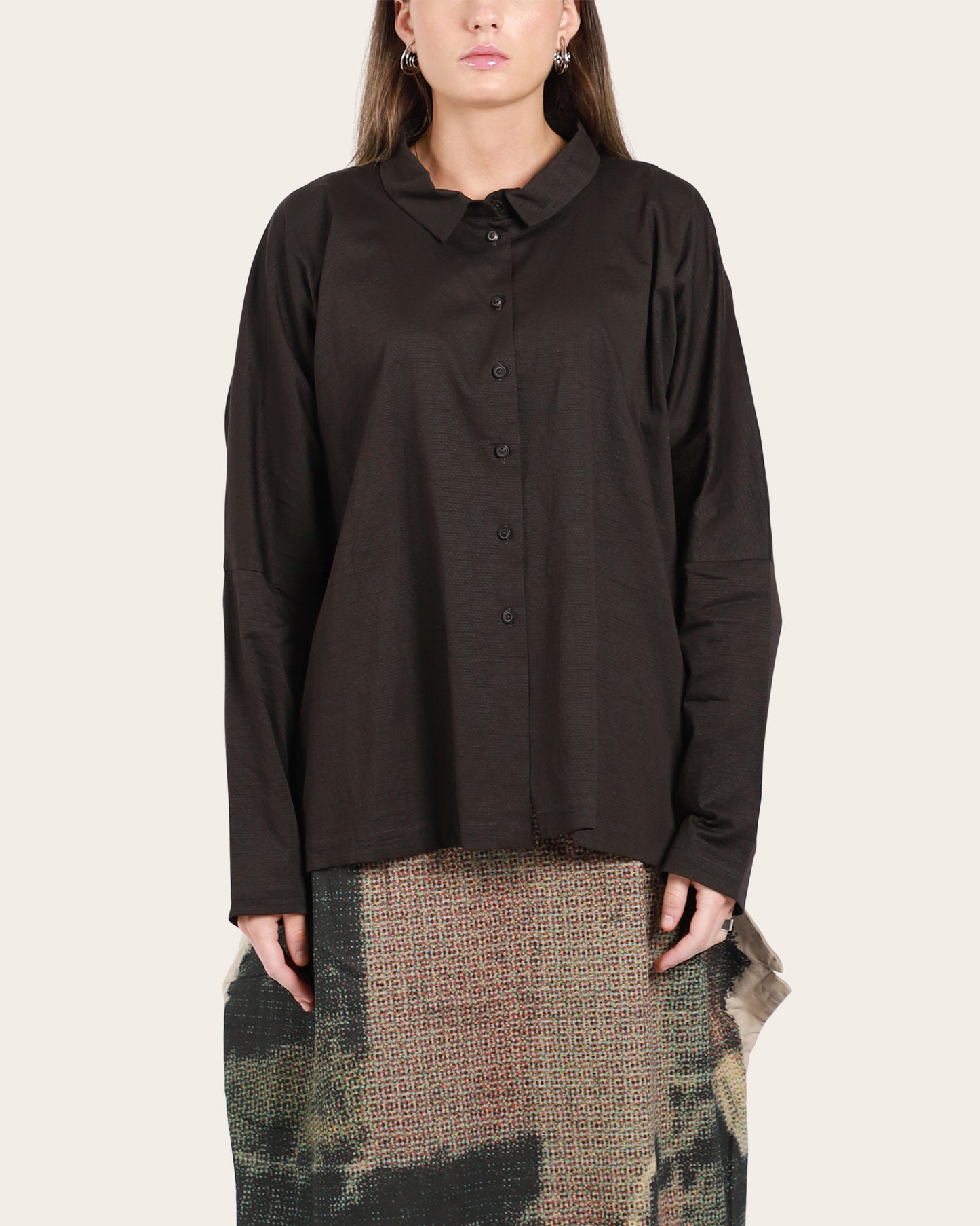 Round Shirt