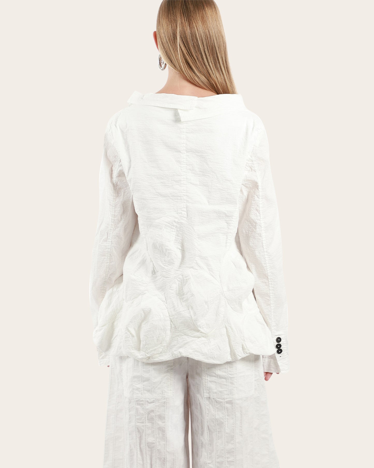 Small Circle Detail Jacket