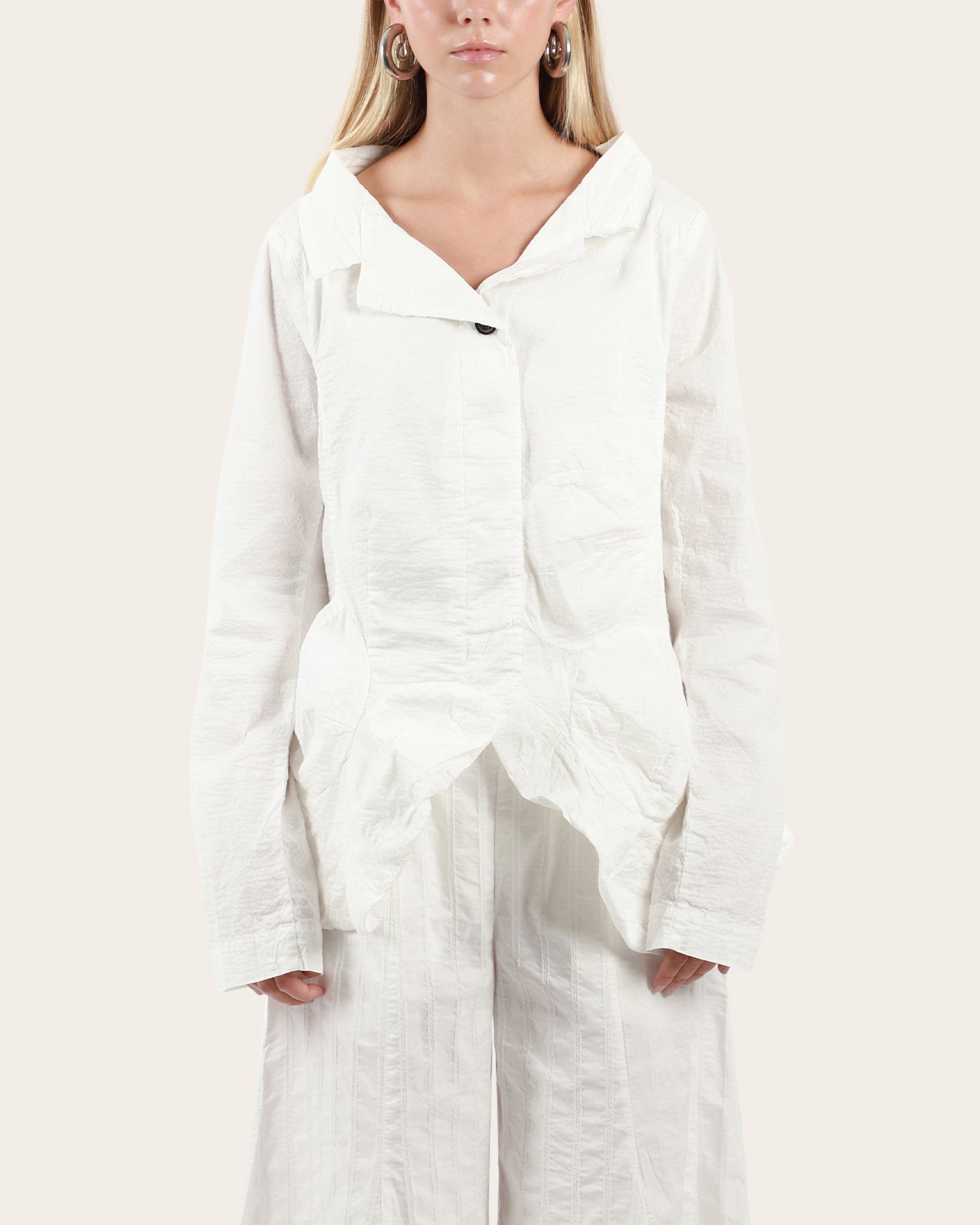 Small Circle Detail Jacket